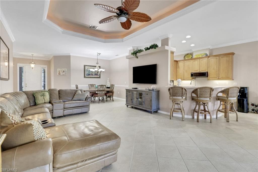 3670 Grand Cypress Dr, Naples, FL 34119-10