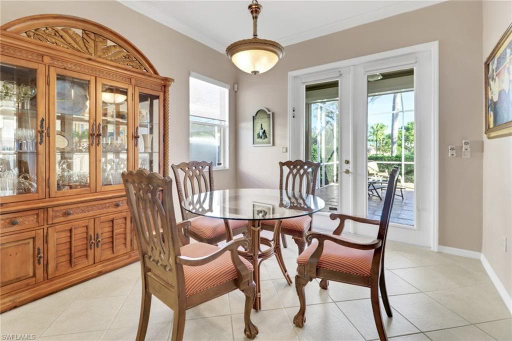 3670 Grand Cypress Dr, Naples, FL 34119-11
