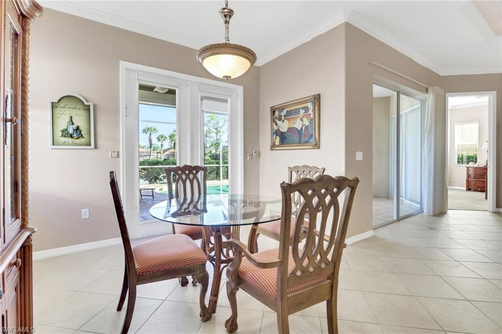 3670 Grand Cypress Dr, Naples, FL 34119-12