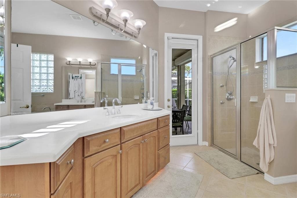 3670 Grand Cypress Dr, Naples, FL 34119-22