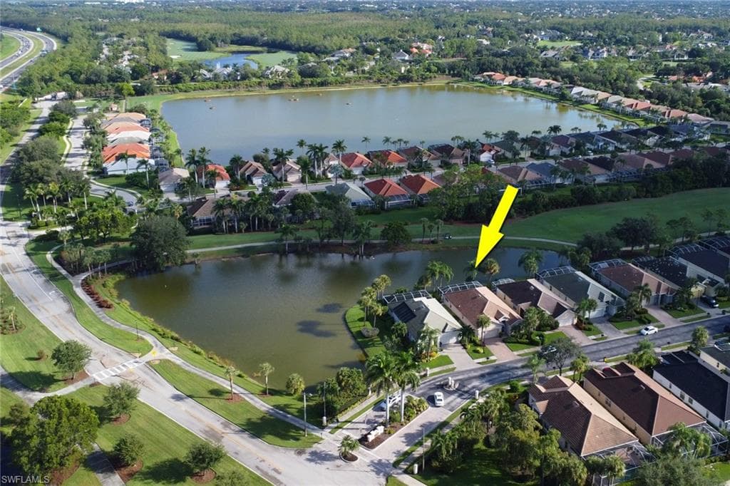3670 Grand Cypress Dr, Naples, FL 34119-44