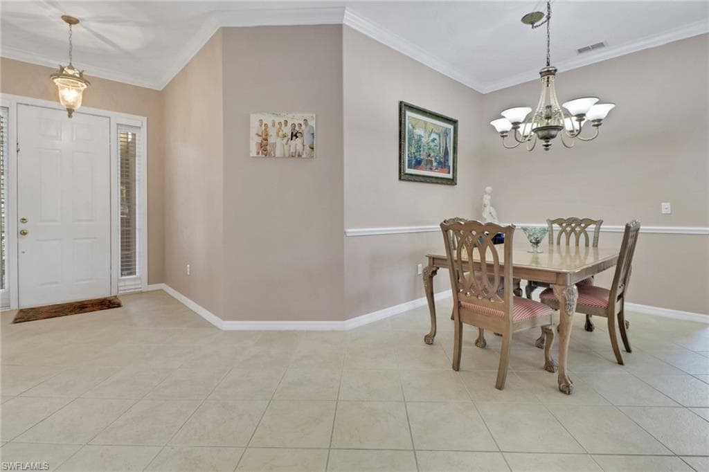 3670 Grand Cypress Dr, Naples, FL 34119-3