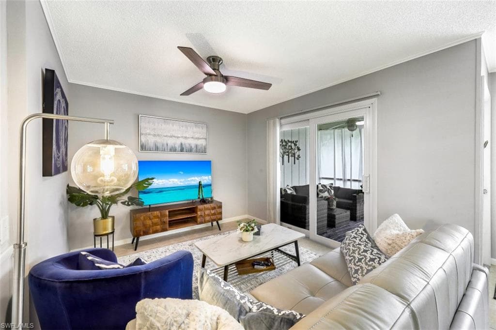 10095 7th St N 1, 2, 3, Naples, FL 34108-1