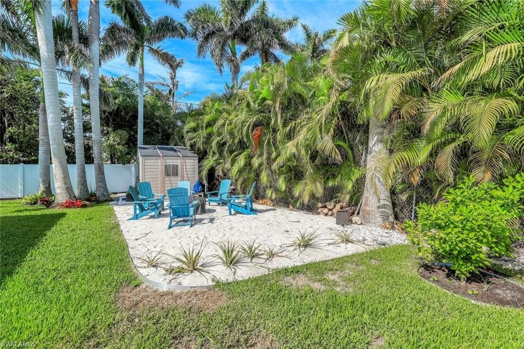 10095 7th St N 1, 2, 3, Naples, FL 34108-32