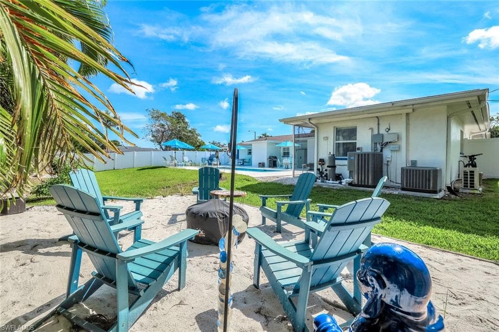 10095 7th St N 1, 2, 3, Naples, FL 34108-33