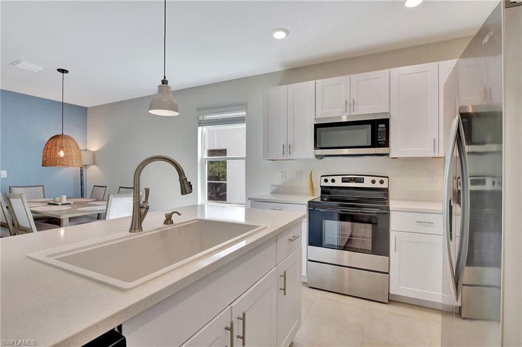 15489 Wildflower Cir, Naples, FL 34119-11