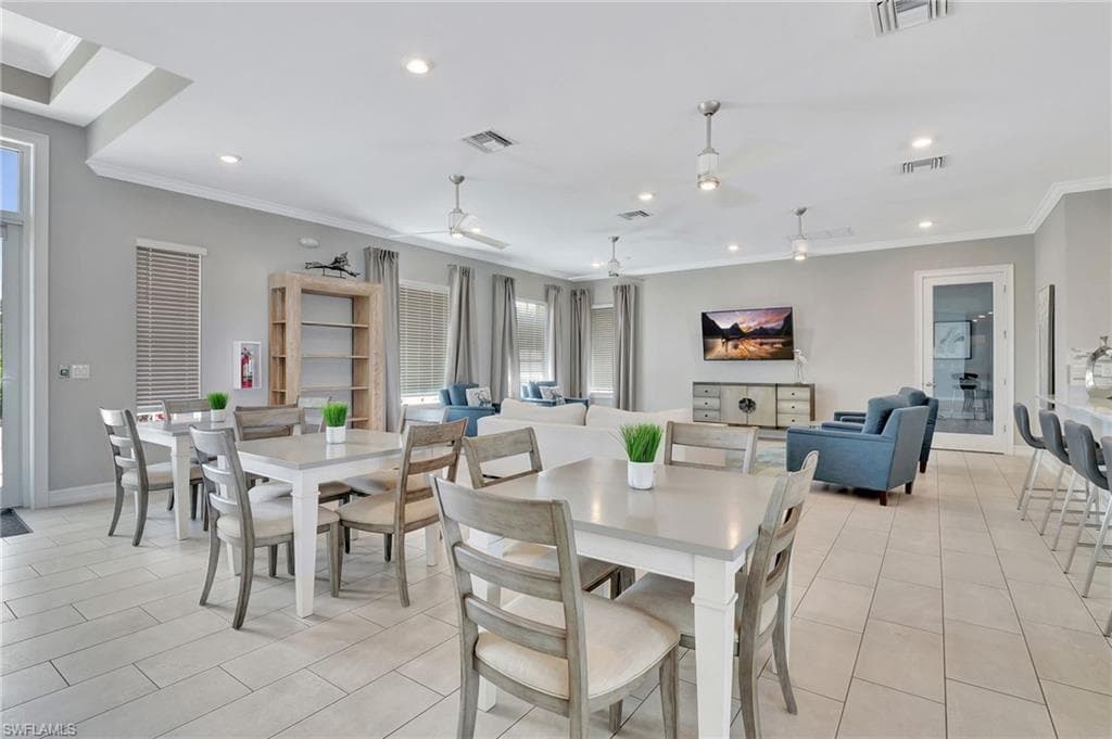 15489 Wildflower Cir, Naples, FL 34119-44