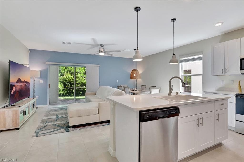15489 Wildflower Cir, Naples, FL 34119-3