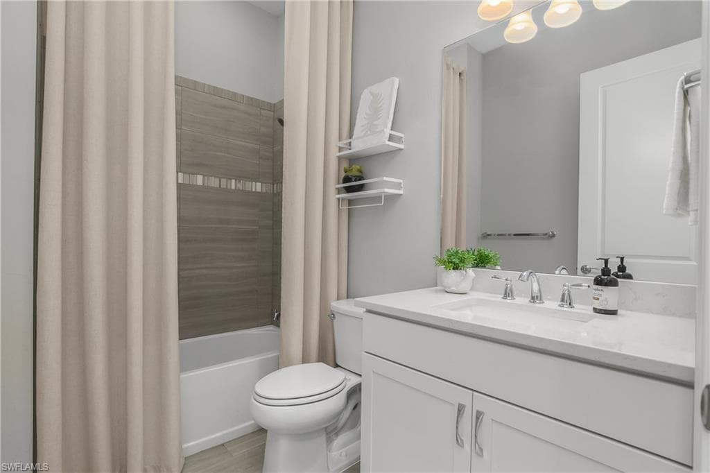 19040 Marquesa Dr, Fort Myers, FL 33913-24