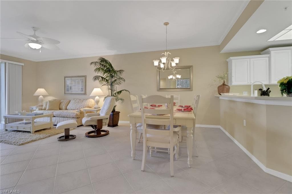3840 Sawgrass Way 2811, Naples, FL 34112-11