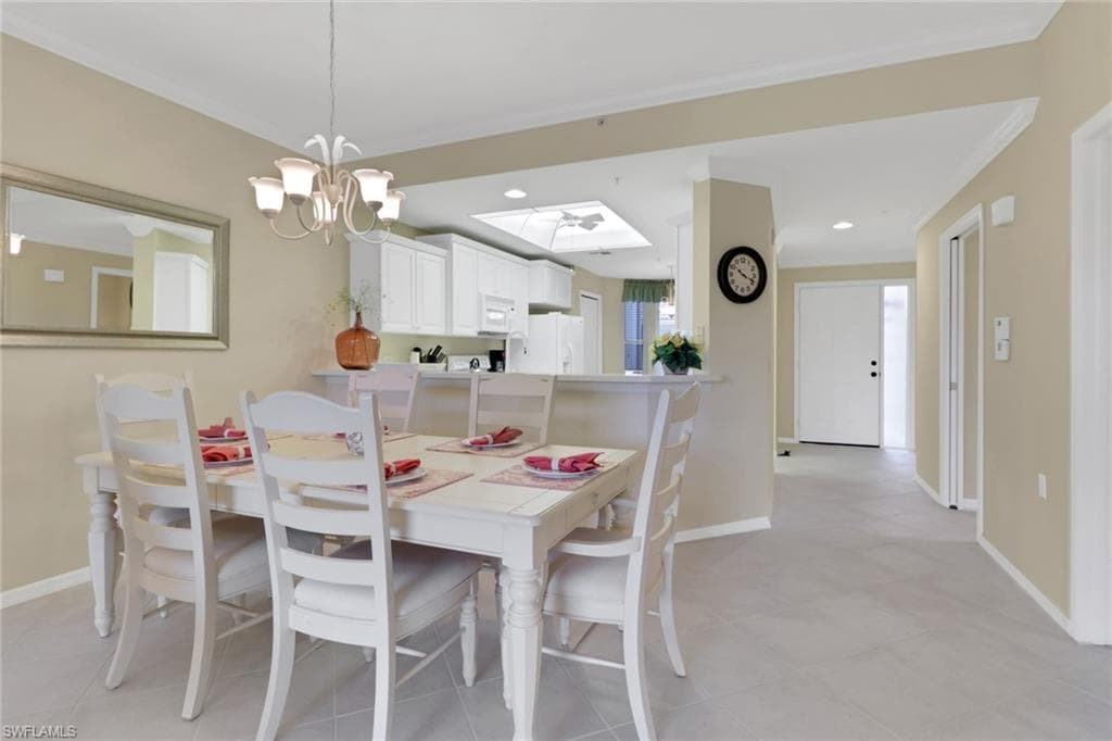 3840 Sawgrass Way 2811, Naples, FL 34112-12