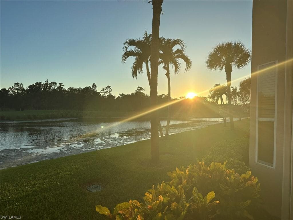 3840 Sawgrass Way 2811, Naples, FL 34112-32