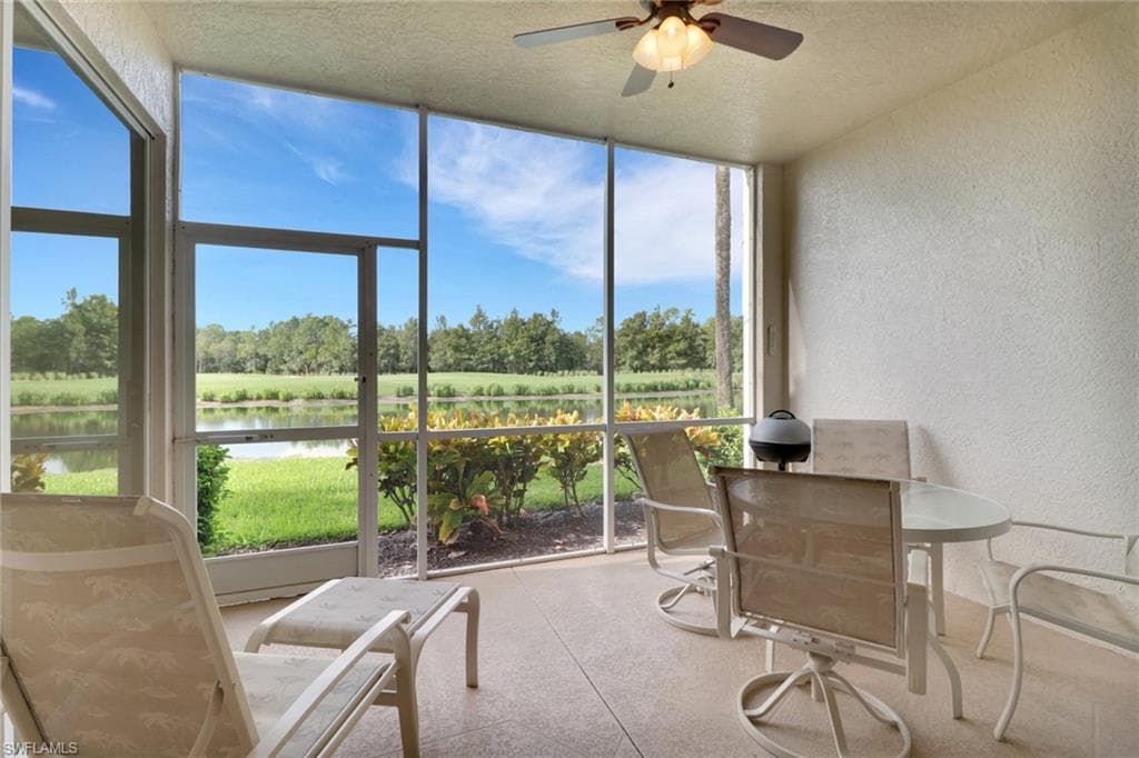 3840 Sawgrass Way 2811, Naples, FL 34112-33