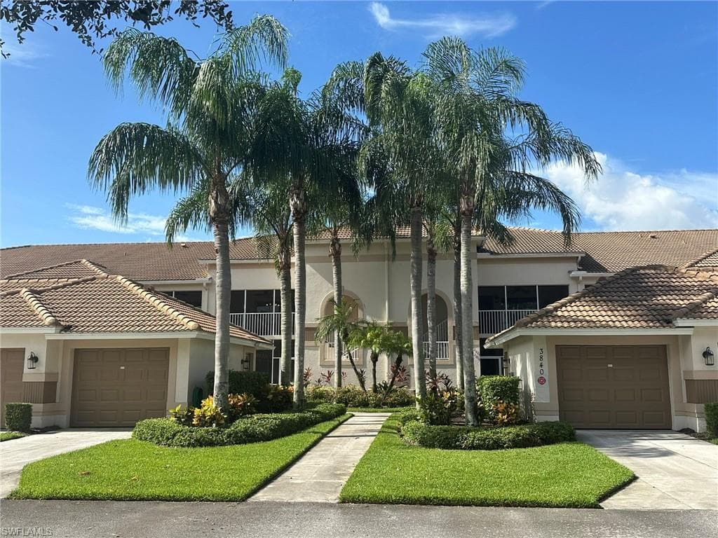 3840 Sawgrass Way 2811, Naples, FL 34112-34