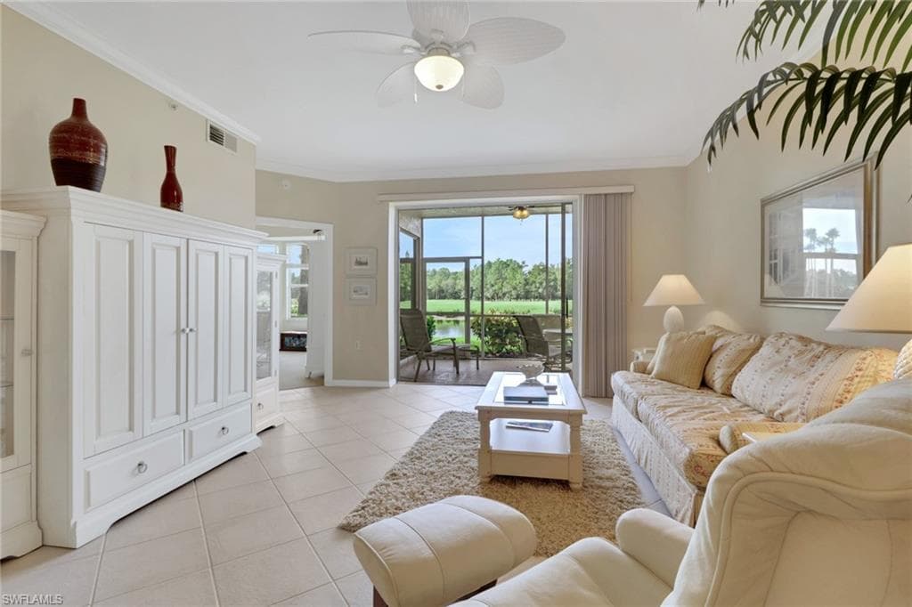 3840 Sawgrass Way 2811, Naples, FL 34112-2