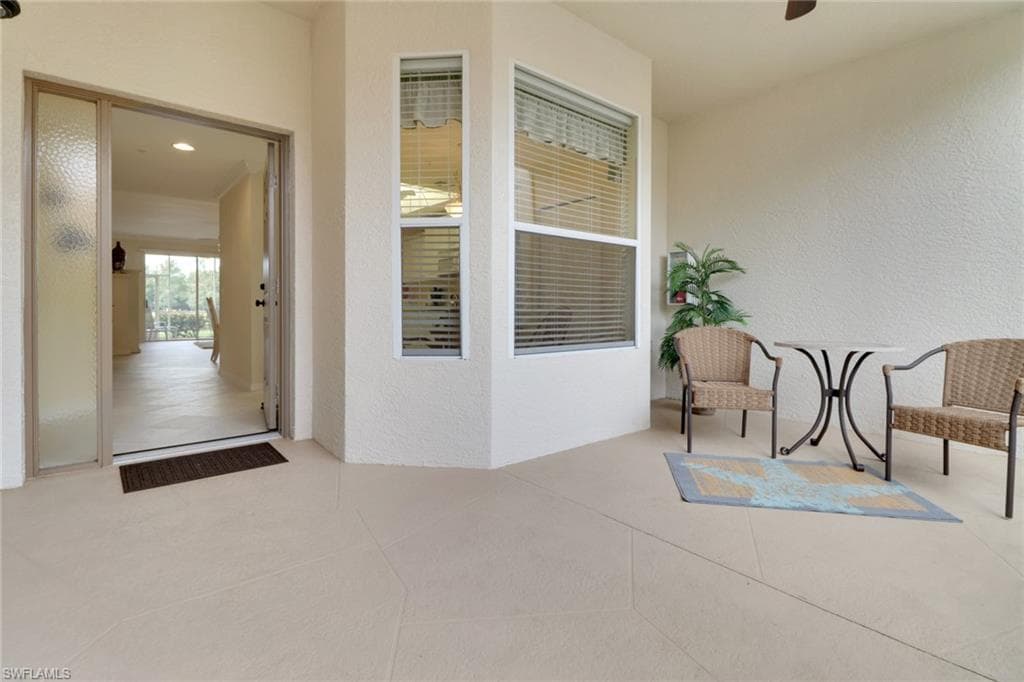 3840 Sawgrass Way 2811, Naples, FL 34112-5