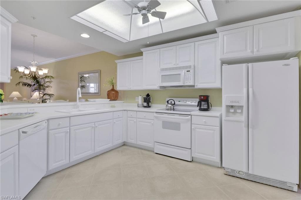 3840 Sawgrass Way 2811, Naples, FL 34112-7