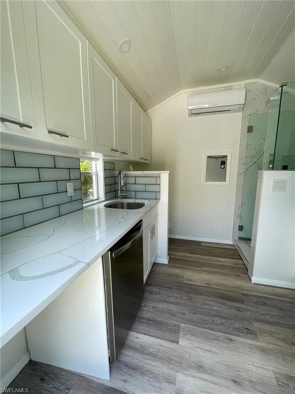 4504 Southern Breeze Dr, Naples, FL 34114-6