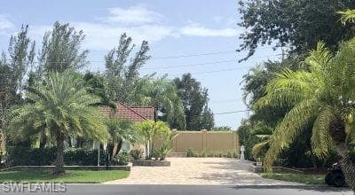 4580 Southern Breeze Dr, Naples, FL 34114-15
