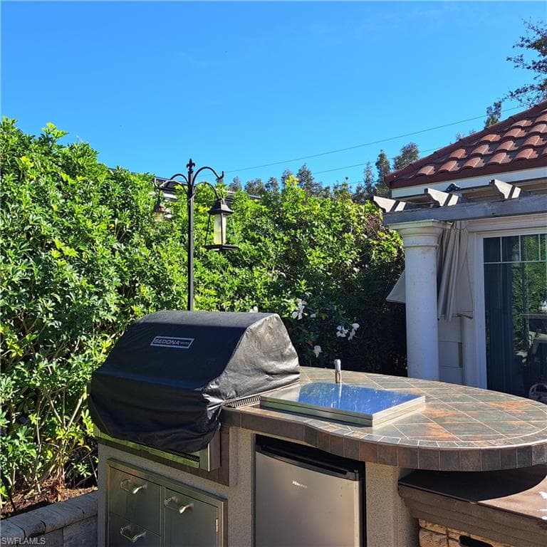 4580 Southern Breeze Dr, Naples, FL 34114-18