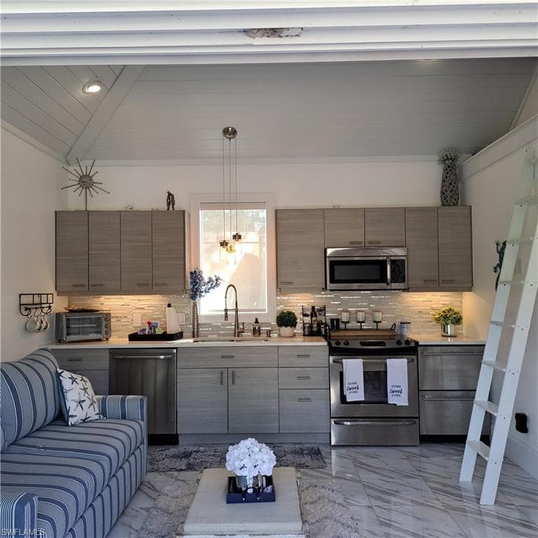 4580 Southern Breeze Dr, Naples, FL 34114-19