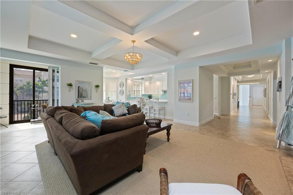 545 Avellino Isles Cir 202, Naples, FL 34119-9