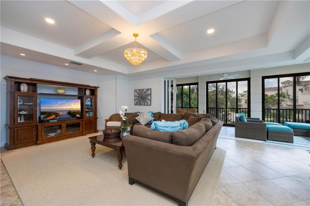 545 Avellino Isles Cir 202, Naples, FL 34119-11