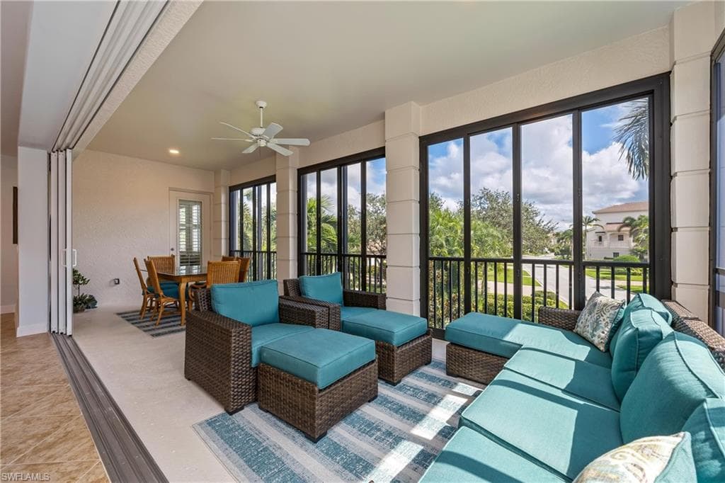 545 Avellino Isles Cir 202, Naples, FL 34119-24