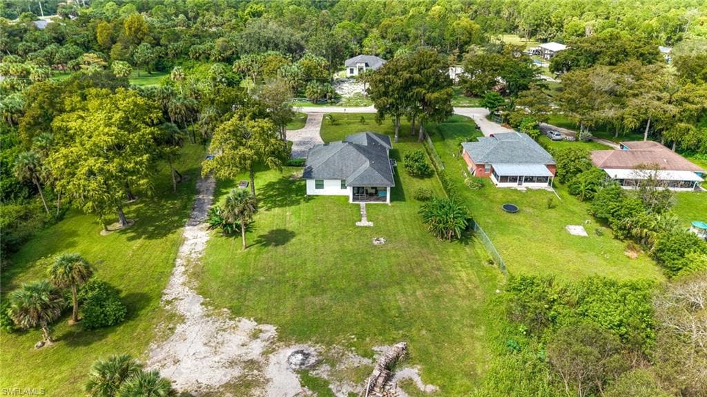 110 6th St NE, Naples, FL 34120-45