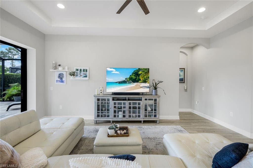 19687 Estero Pointe Ln, Fort Myers, FL 33908-8