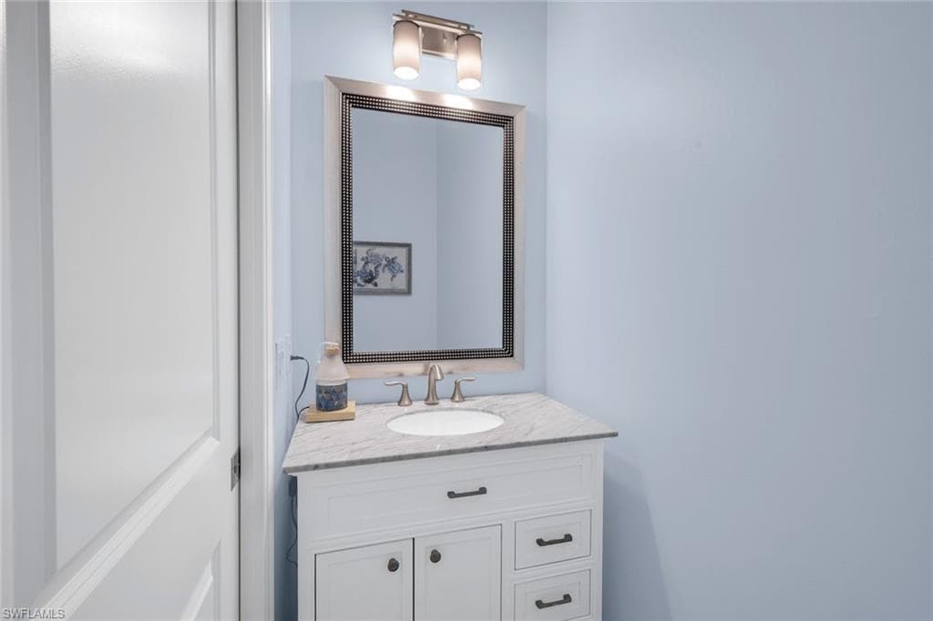 19687 Estero Pointe Ln, Fort Myers, FL 33908-24