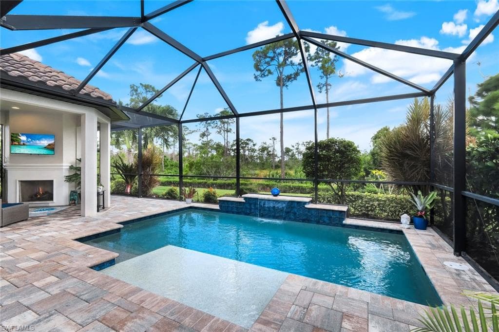 19687 Estero Pointe Ln, Fort Myers, FL 33908-1