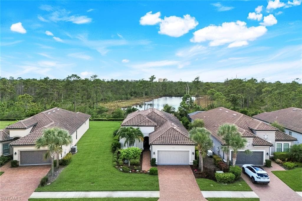 19687 Estero Pointe Ln, Fort Myers, FL 33908-3