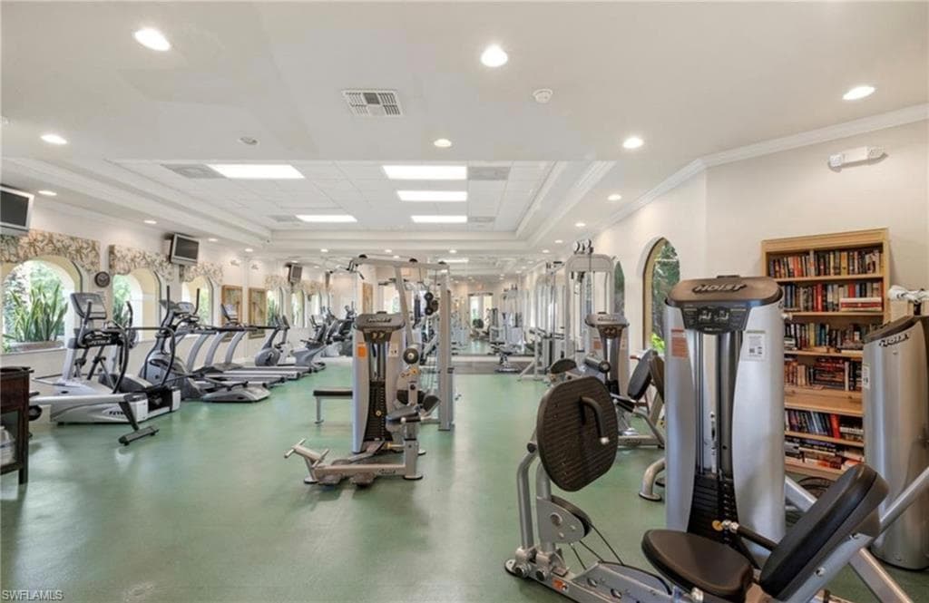 12631 Biscayne Ct, Naples, FL 34105-18