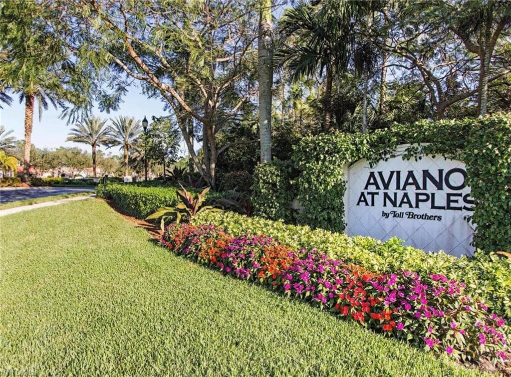 12631 Biscayne Ct, Naples, FL 34105-19