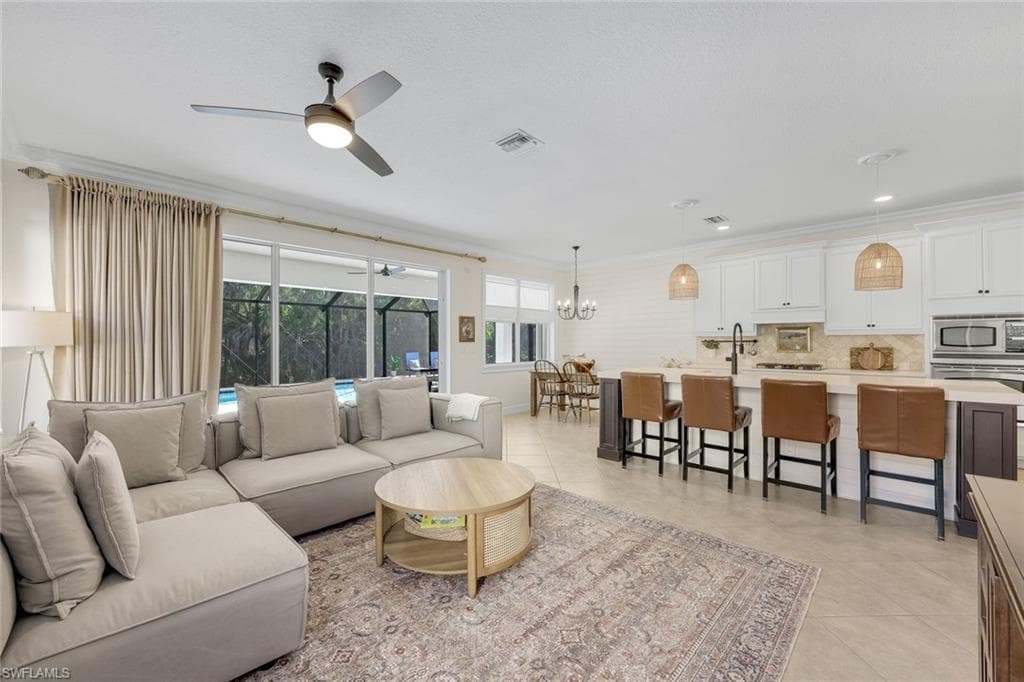 12631 Biscayne Ct, Naples, FL 34105-3