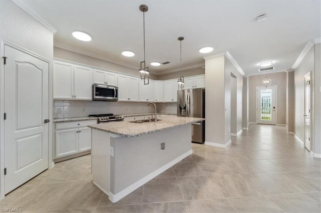 12000 Arbor Trace Dr, Fort Myers, FL 33913-9