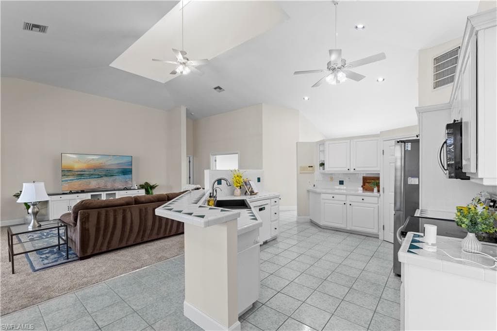 6185 Cocos Dr, Fort Myers, FL 33908-13