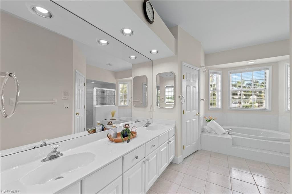 6185 Cocos Dr, Fort Myers, FL 33908-30