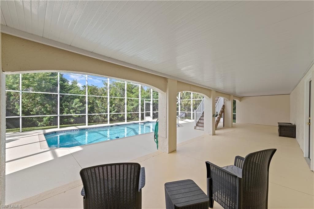 6185 Cocos Dr, Fort Myers, FL 33908-35