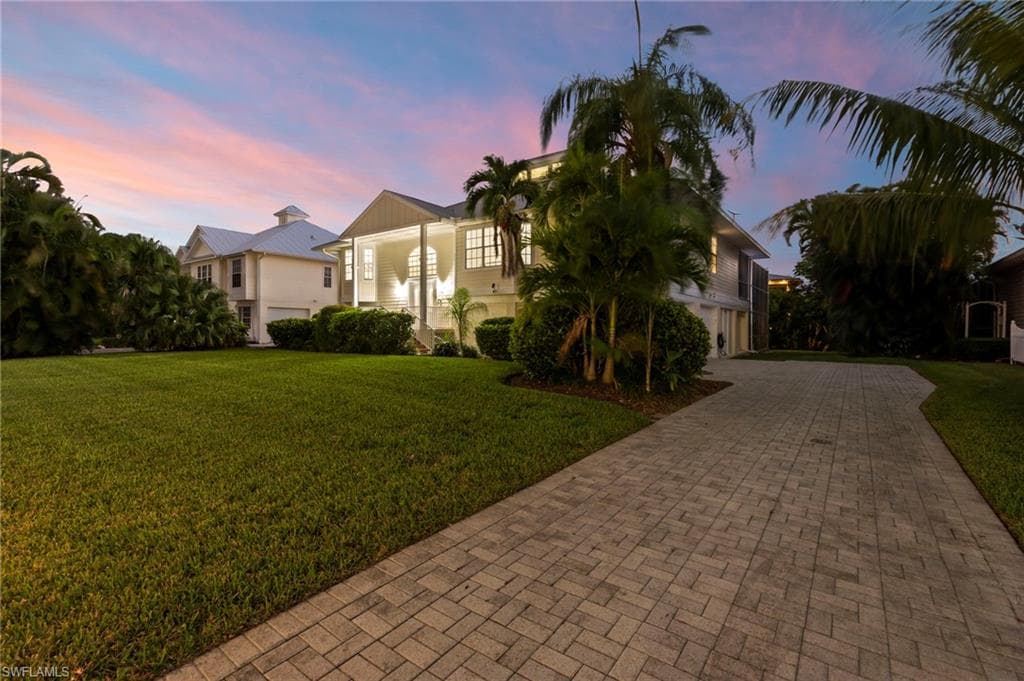 6185 Cocos Dr, Fort Myers, FL 33908-45