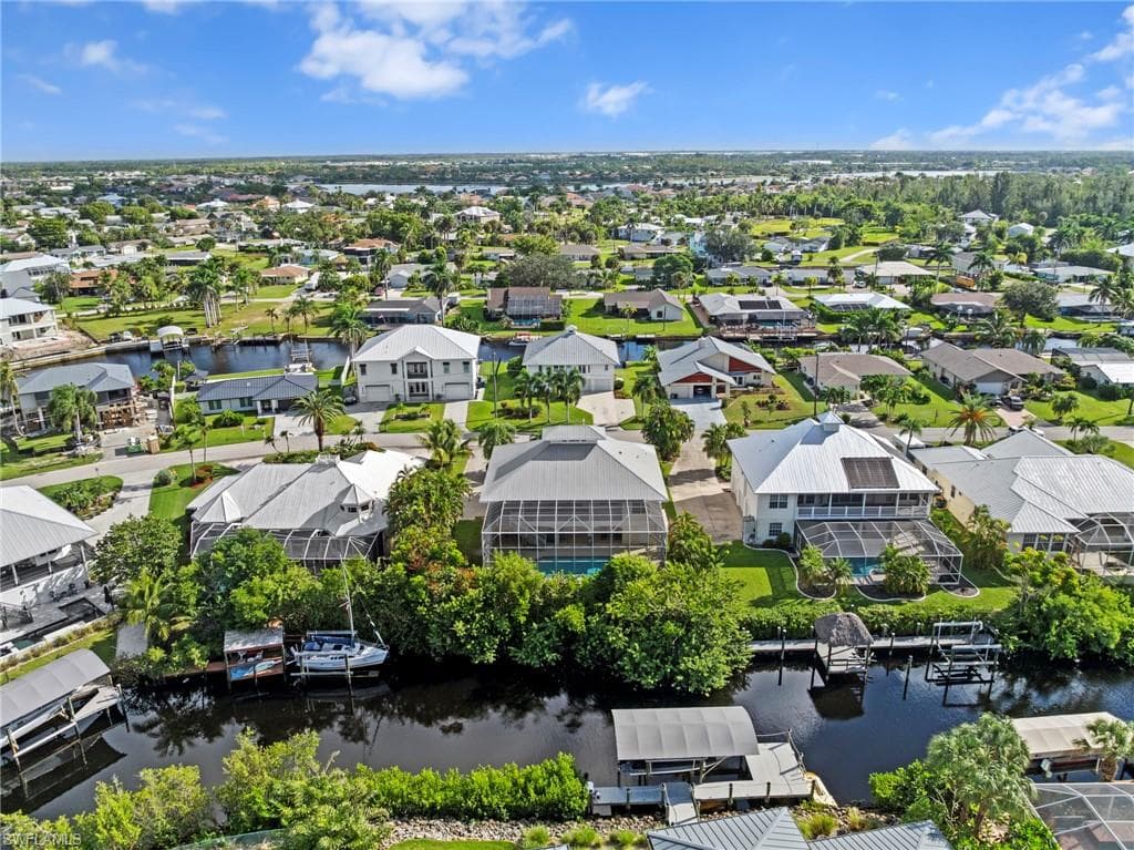 6185 Cocos Dr, Fort Myers, FL 33908-47