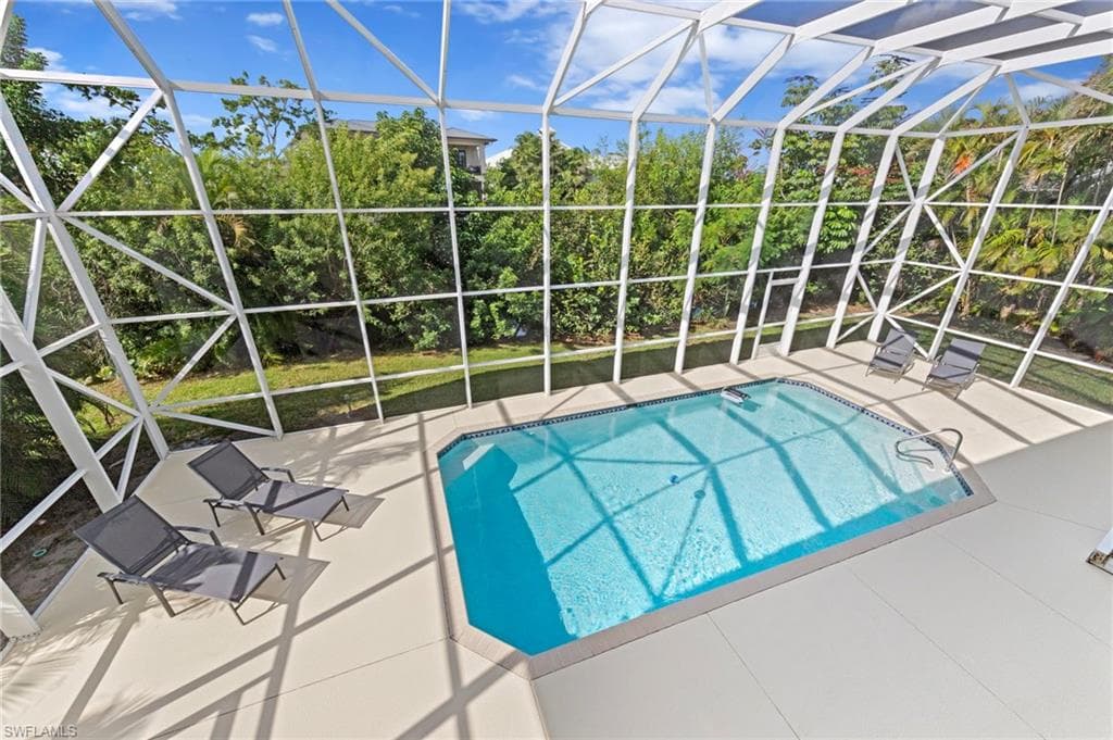 6185 Cocos Dr, Fort Myers, FL 33908-3