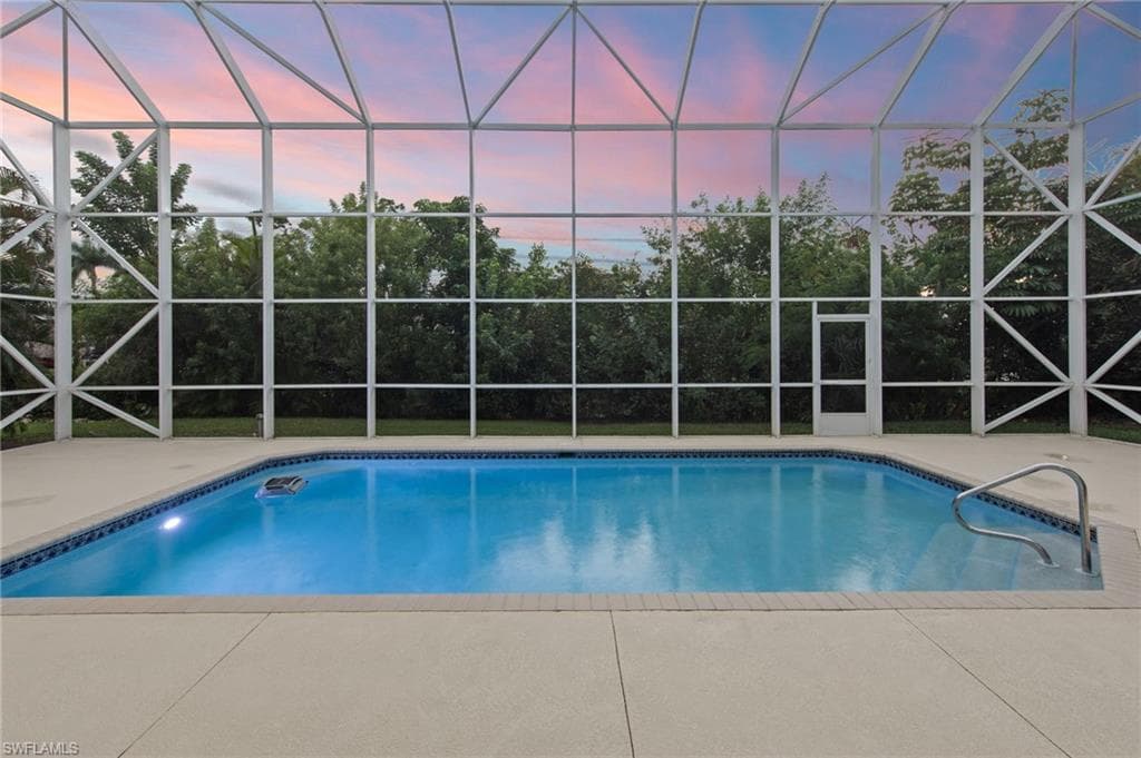 6185 Cocos Dr, Fort Myers, FL 33908-4