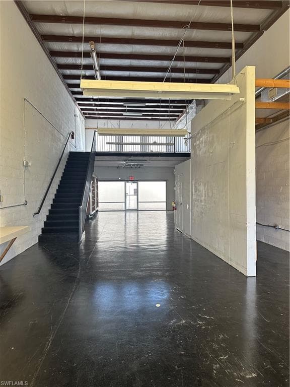 5405 Taylor Rd 100-9, Naples, FL 34109-2