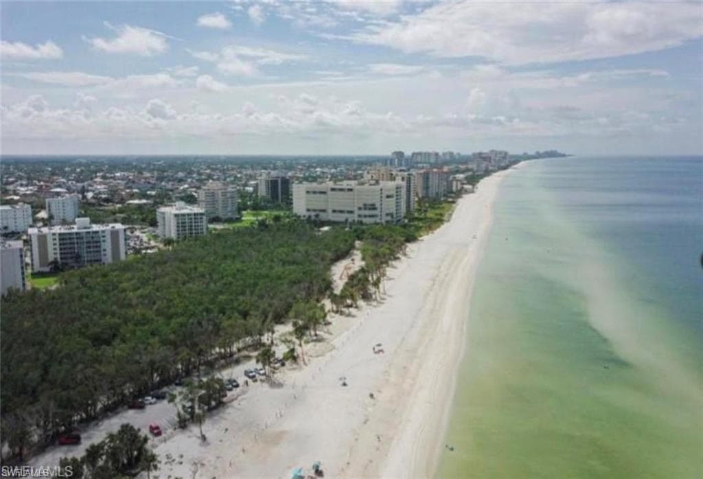 3 Bluebill Ave 211, Naples, FL 34108-8