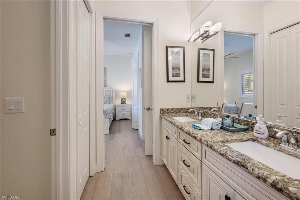 730 95th Ave N, Naples, FL 34108-25