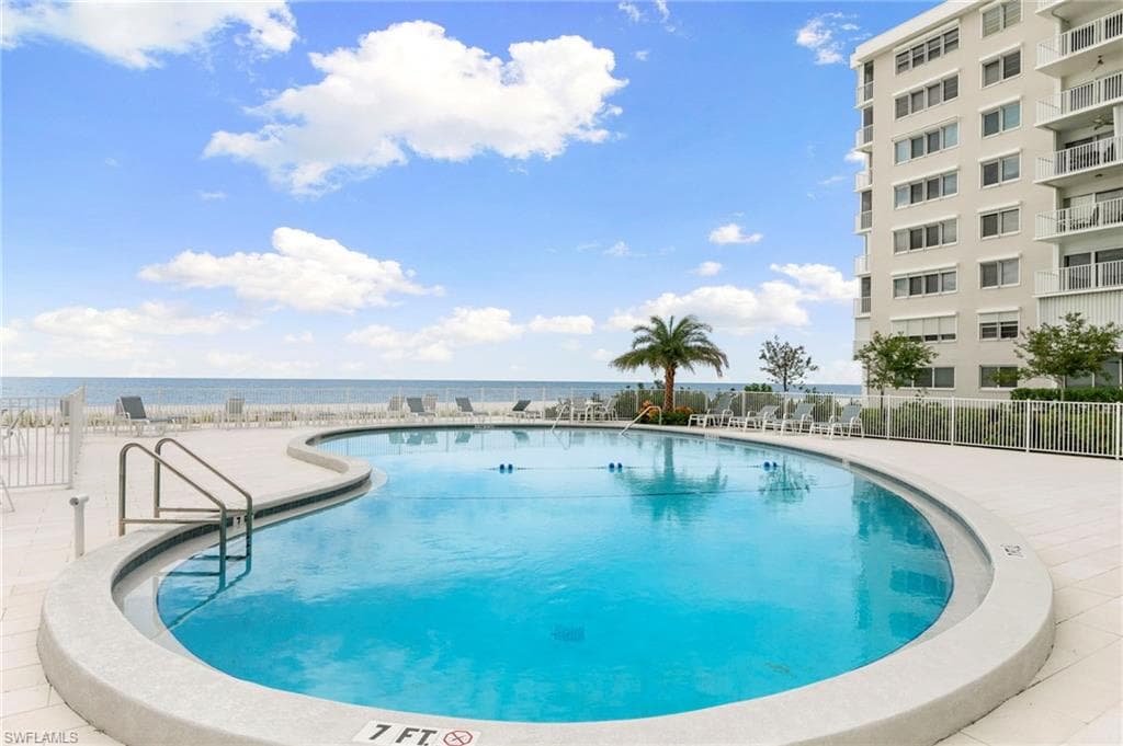 3443 Gulf Shore Blvd N 204, Naples, FL 34103-22