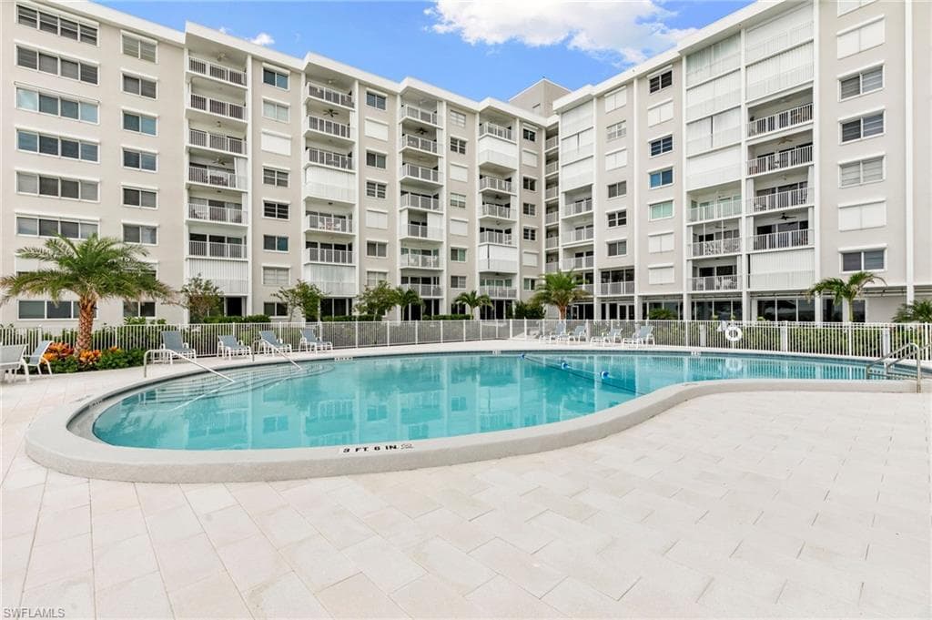 3443 Gulf Shore Blvd N 204, Naples, FL 34103-23