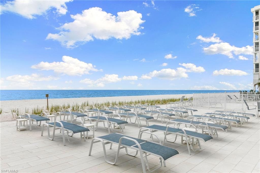 3443 Gulf Shore Blvd N 204, Naples, FL 34103-26